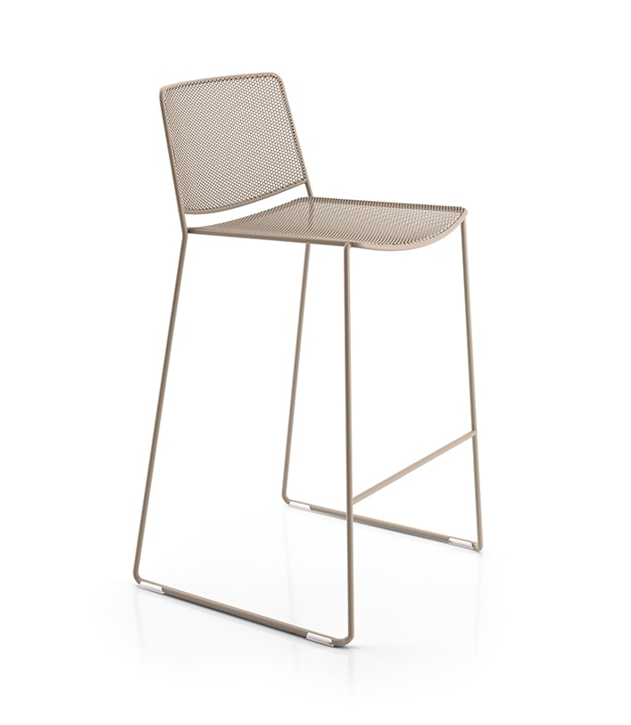 Link Outdoor Counter Fornasarig, stylish and stackable seating 5
